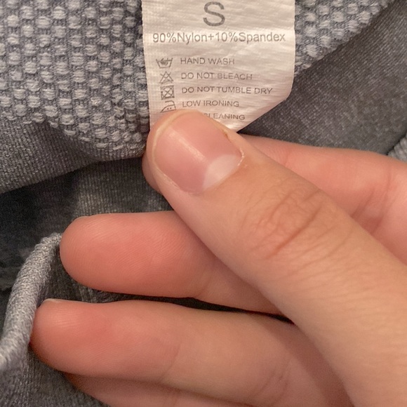 High Waist Seamless Gym Shorts - Picture 5 of 5